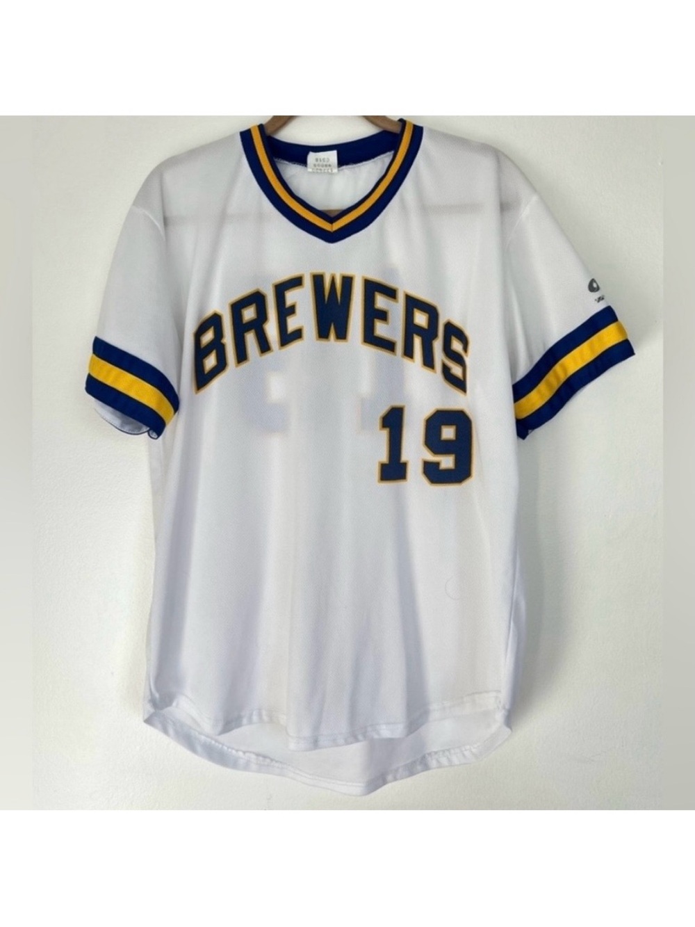 Robin Yount #19 White Milwaukee Brewers 1974 Home MLB V-Neck Baseball Jersey HOF